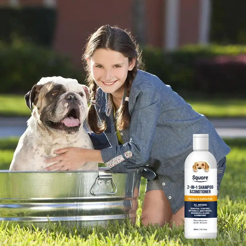 Dog Shampoo and Conditioner 2 in 1 Pet Shower Gel Moisturizing Dog Shampoo for Sensitive Skin